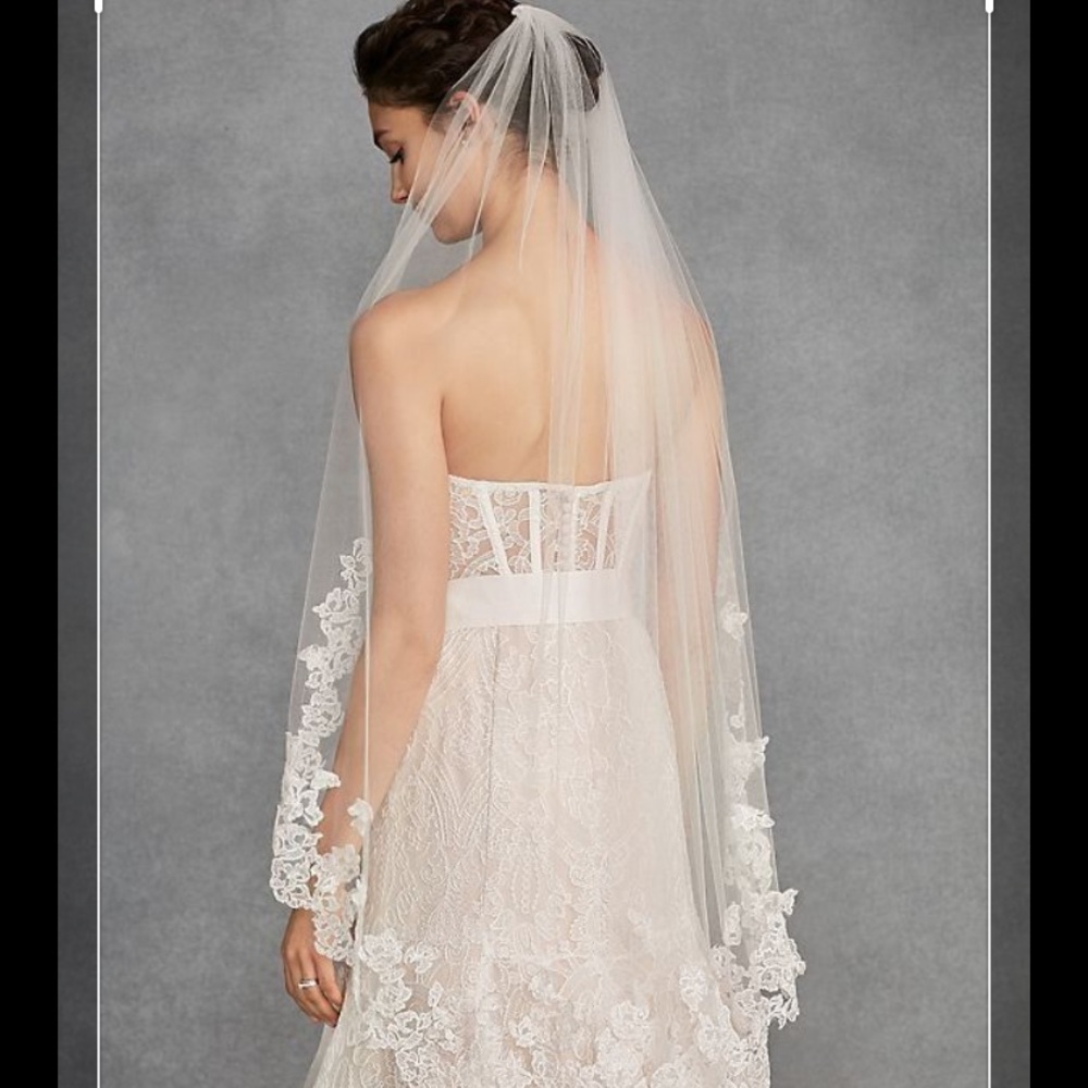 David’s Bridal Mid Length Veil